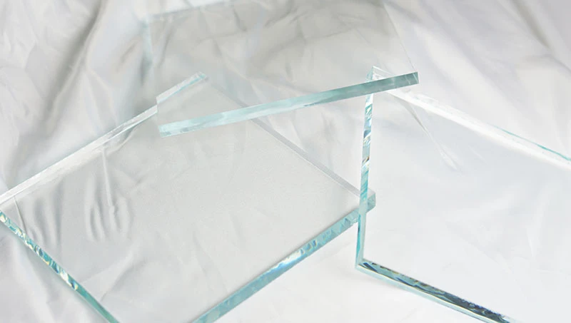 Tvrdý povlak Low E Glass